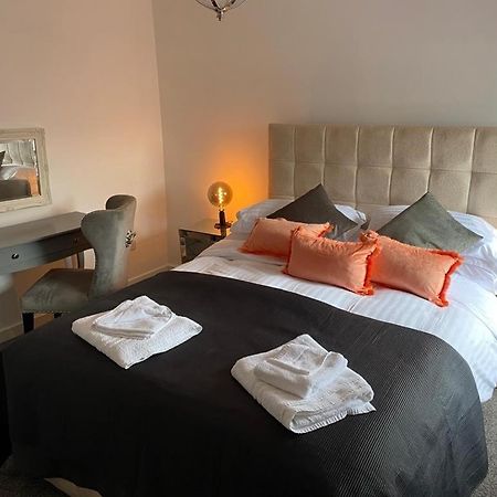 Hotel The Lion Broseley Esterno foto
