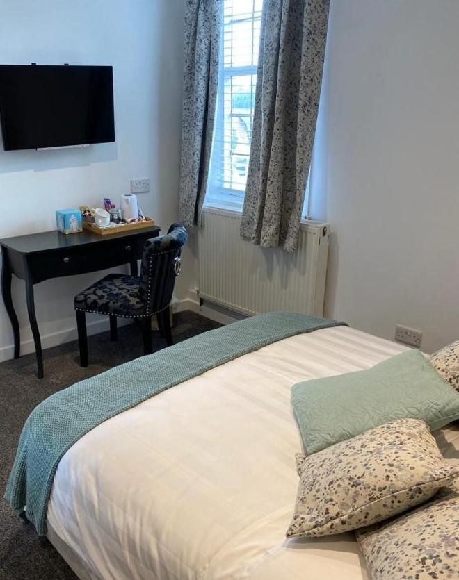 Hotel The Lion Broseley Esterno foto