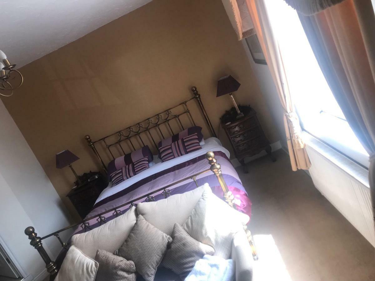 Hotel The Lion Broseley Esterno foto