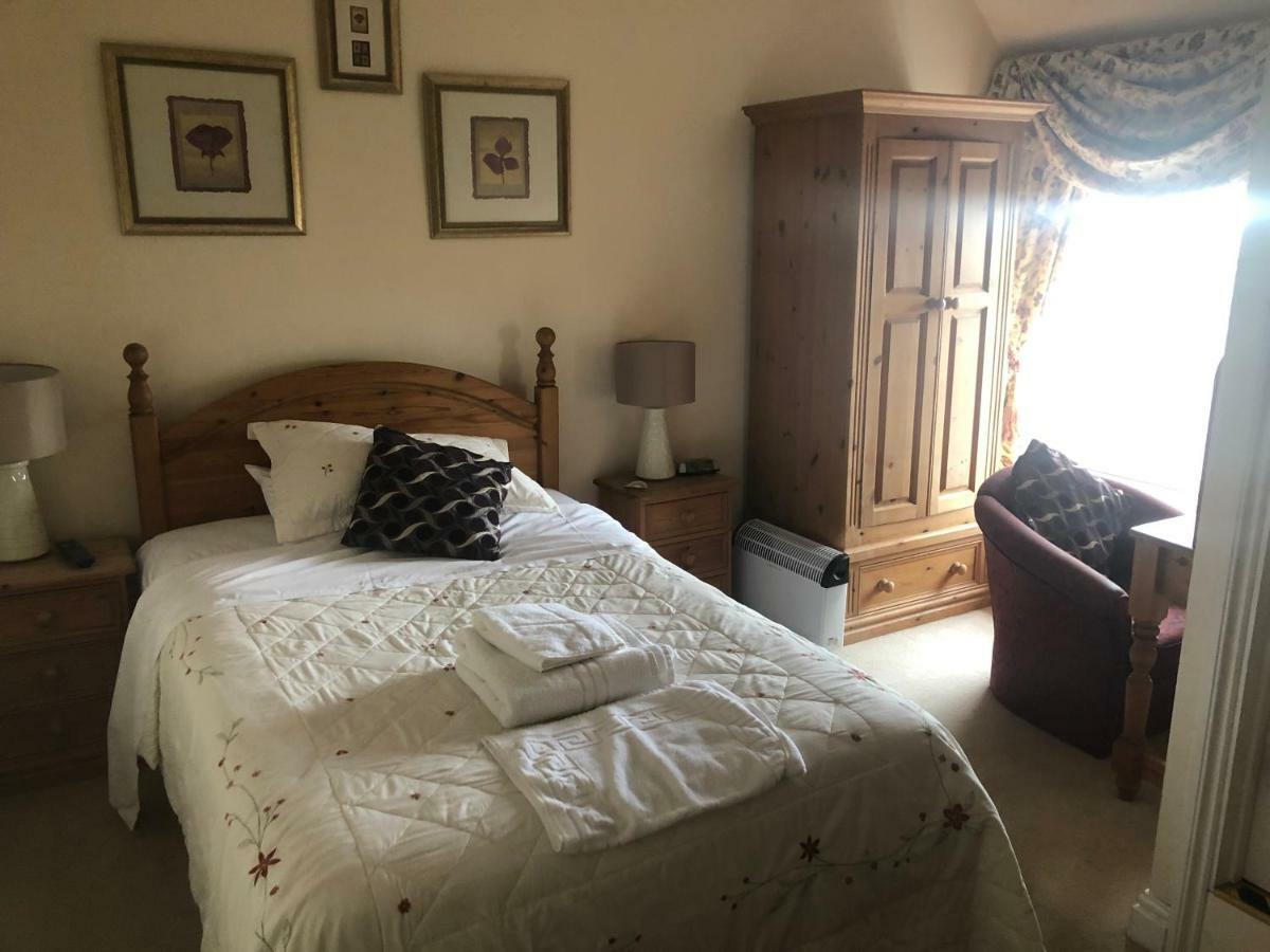Hotel The Lion Broseley Esterno foto