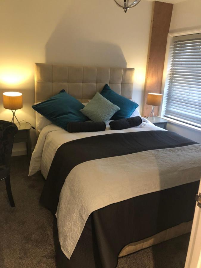 Hotel The Lion Broseley Esterno foto