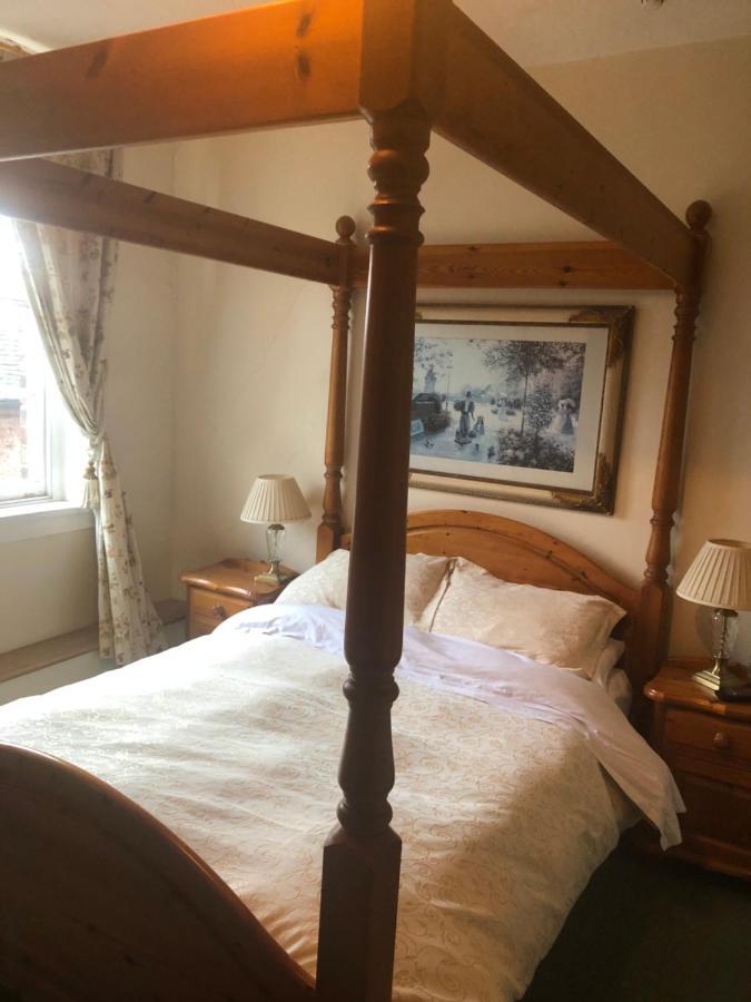 Hotel The Lion Broseley Esterno foto