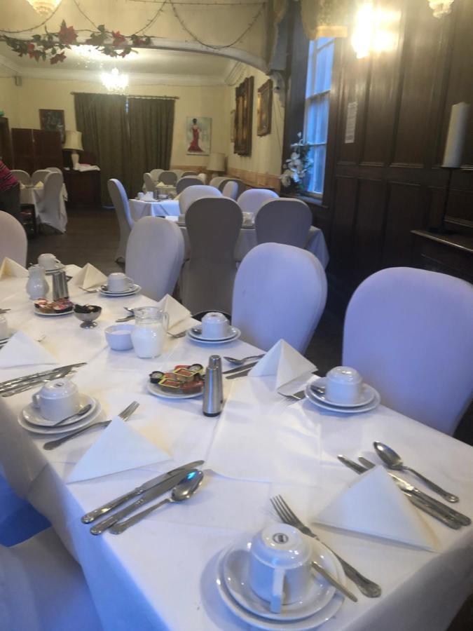 Hotel The Lion Broseley Esterno foto